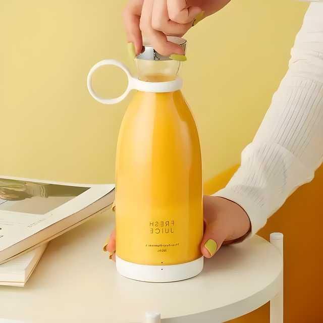 Travel-Friendly USB Portable Blender